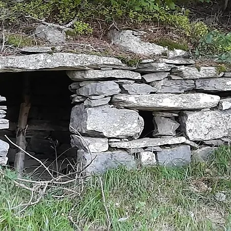 Chez Nave Au Pied Du Meygal *