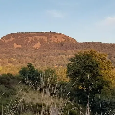 Chez Nave Au Pied Du Meygal Boussoulet