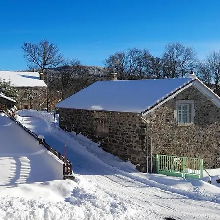 Apartament Chez Nave Au Pied Du Meygal Boussoulet