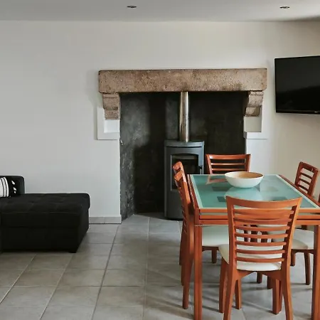 Chez Nave Au Pied Du Meygal Apartament